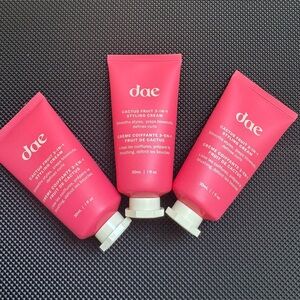 dae Cactus Fruit 3-in-1 Styling Cream — Pink